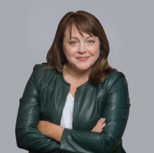 Beth Knuppel
