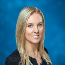 Justine Mannering, Stifel