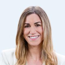 Kerri Hagen Headshot
