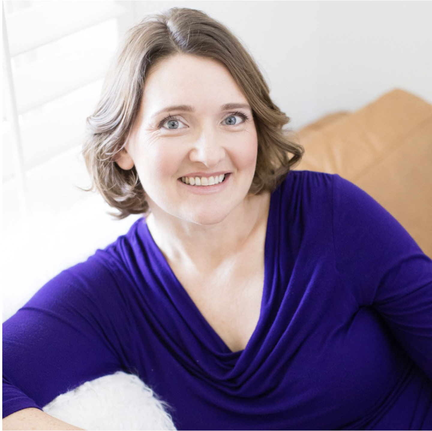 Deeanne Akerson_Headshot.png