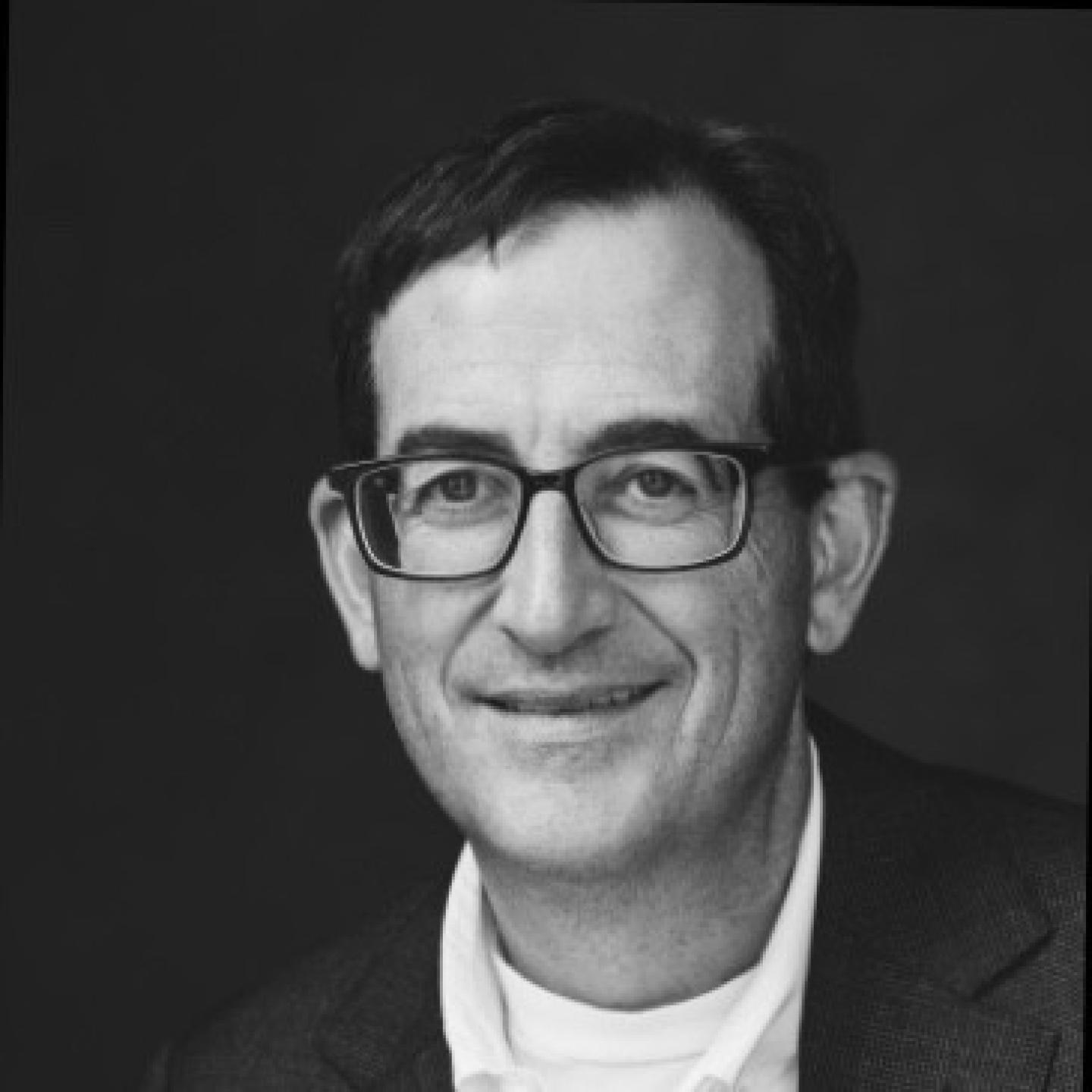 Paul Neinstein_Headshot.jpg