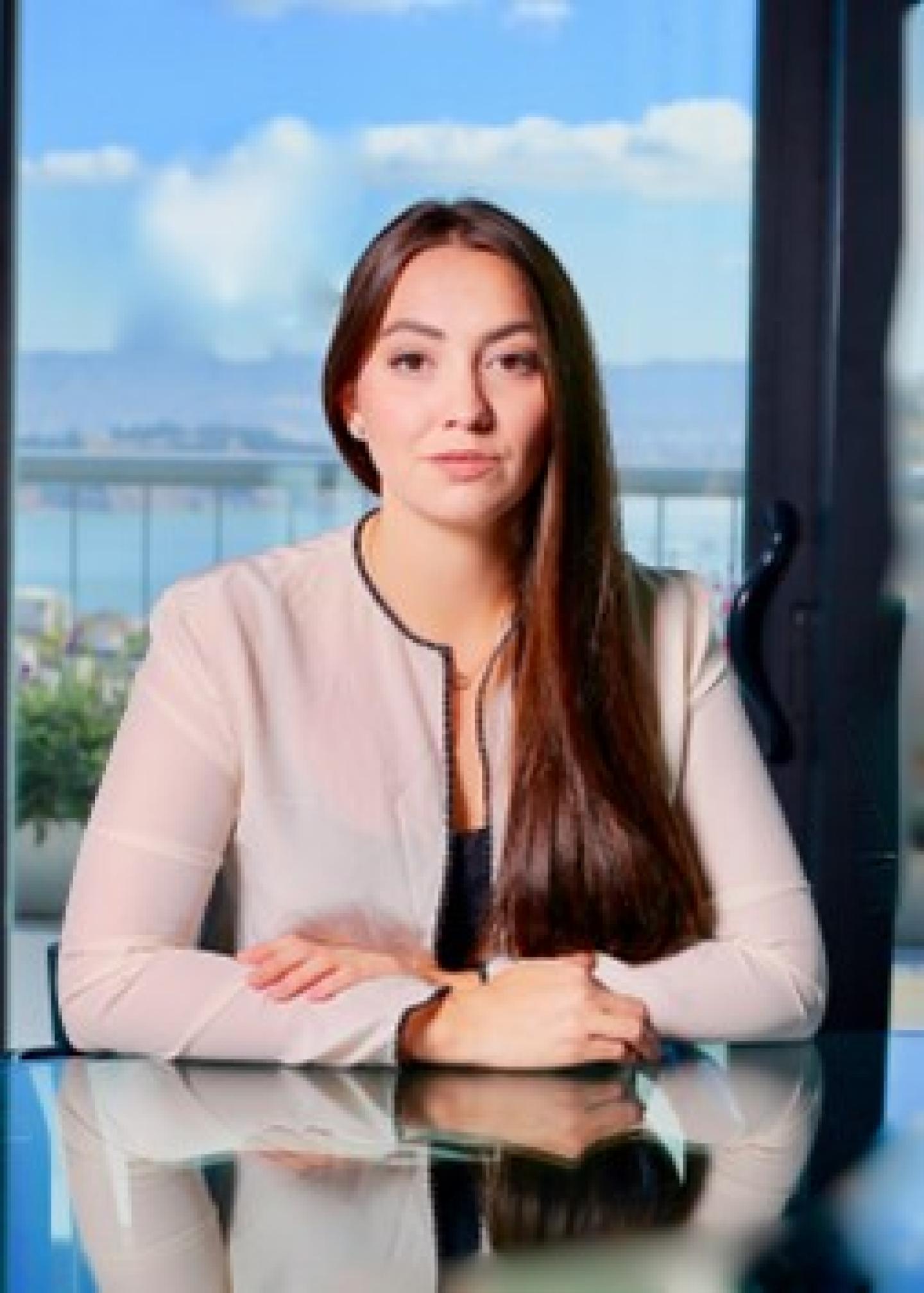 Madelaine Headshot FINAL.jpg