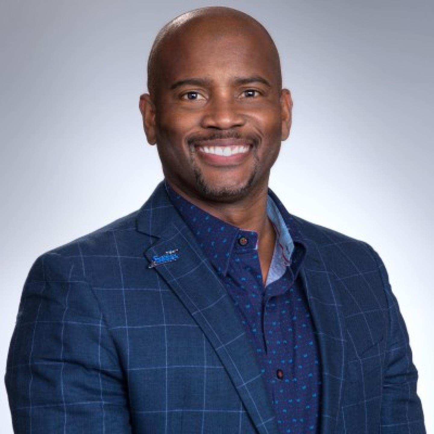 Travis T. Mack - Headshot.jpg