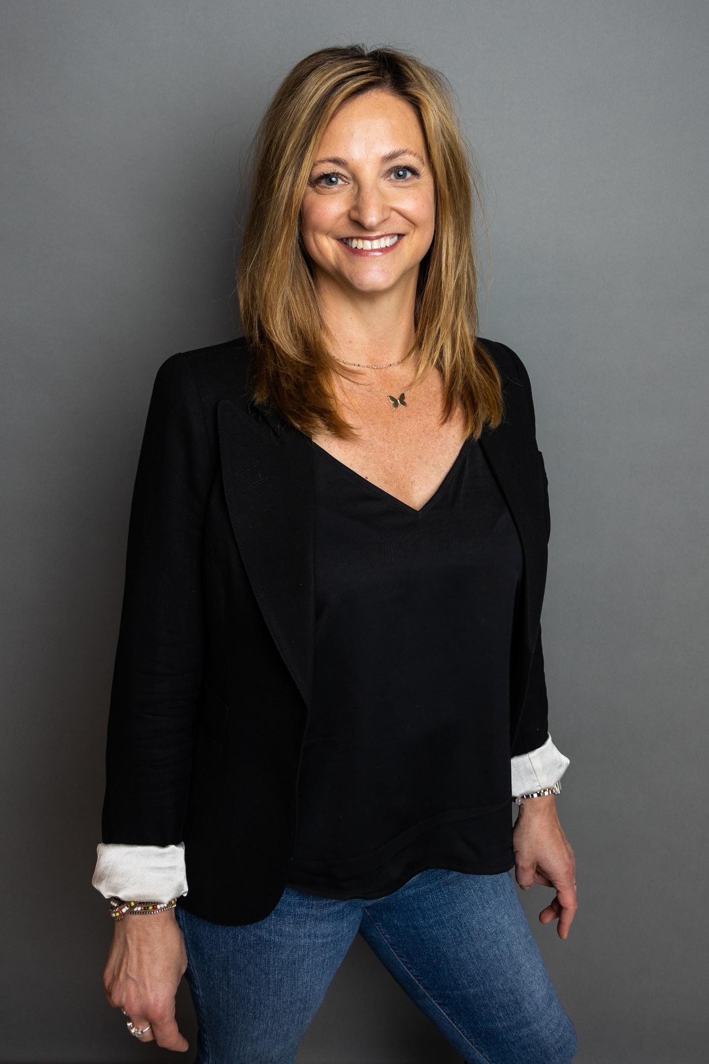 Katrin Robb headshot