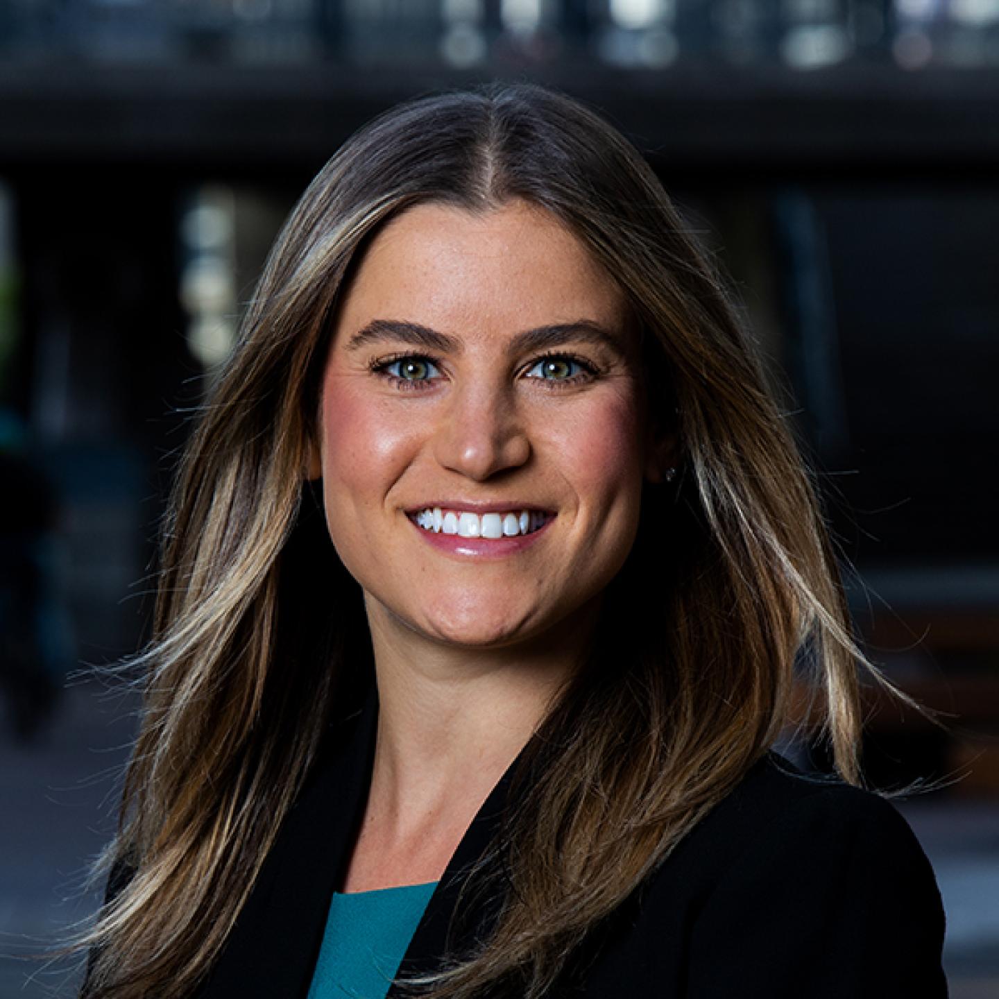 Jenna Lester Headshot