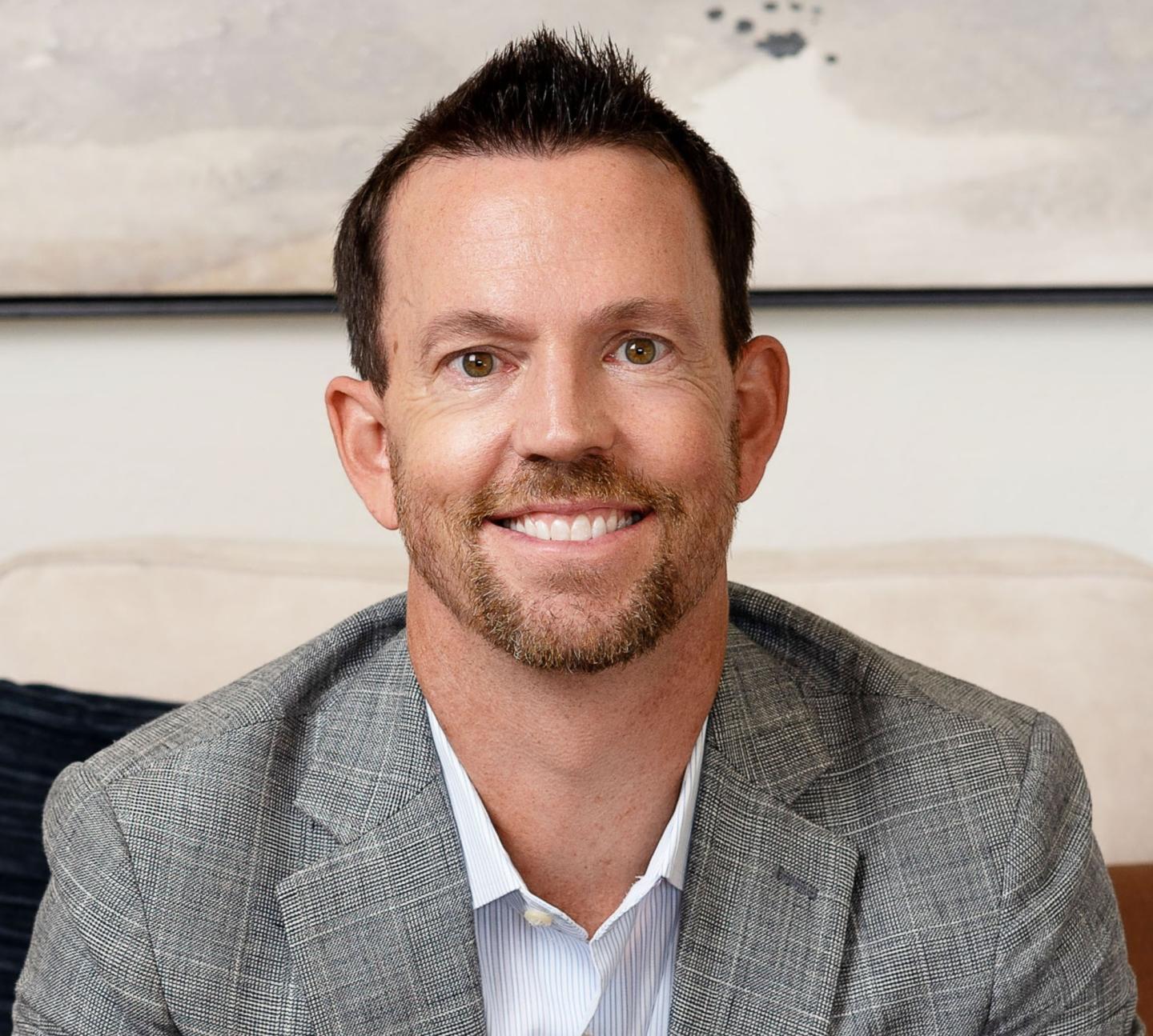 Alan Photo (edited).jpg