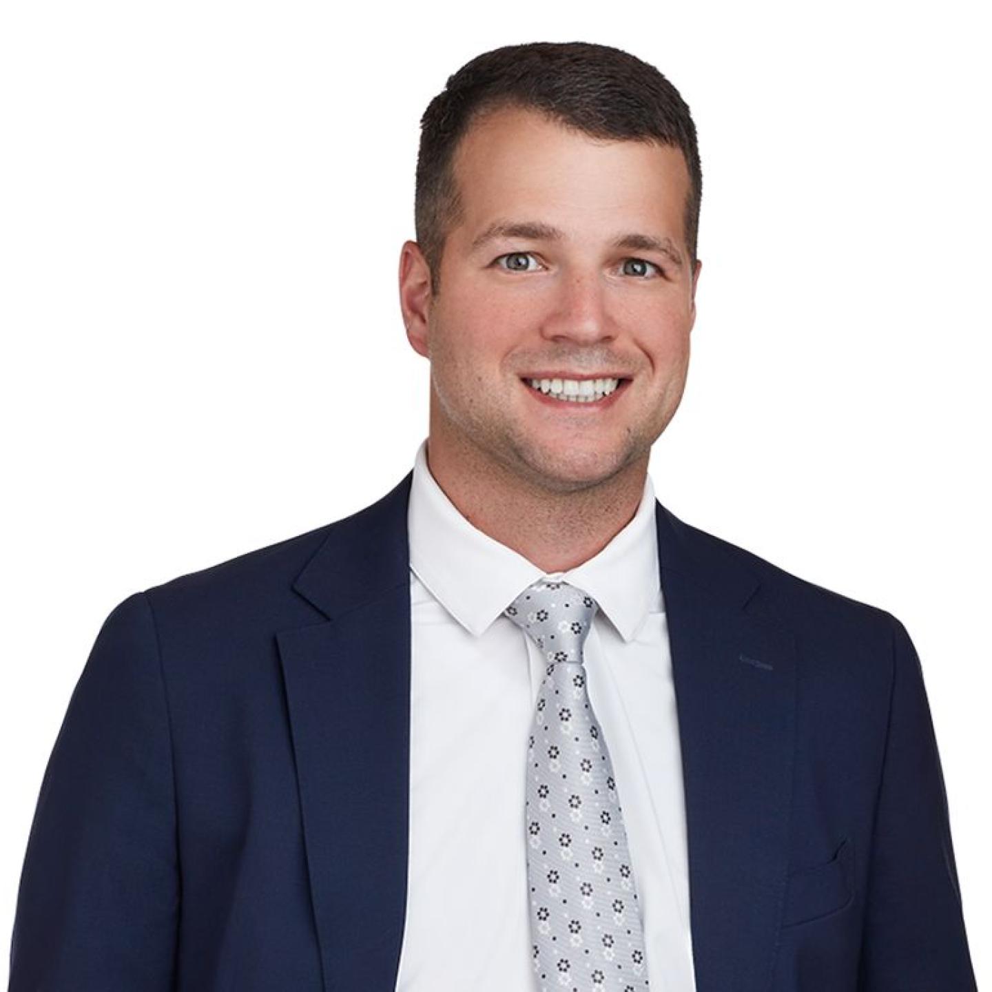 Evan Sarosi Headshot