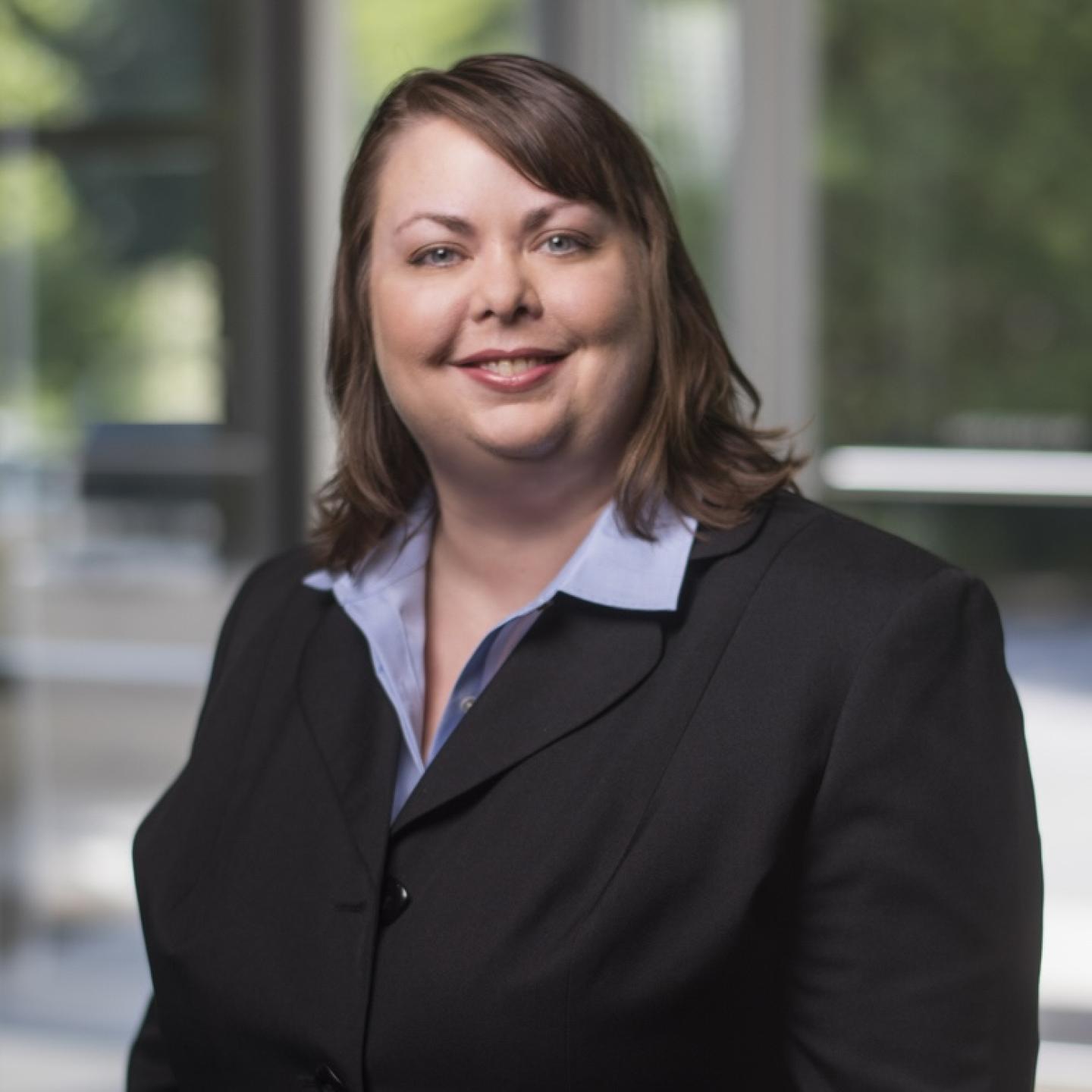 Lisa Billings Headshot