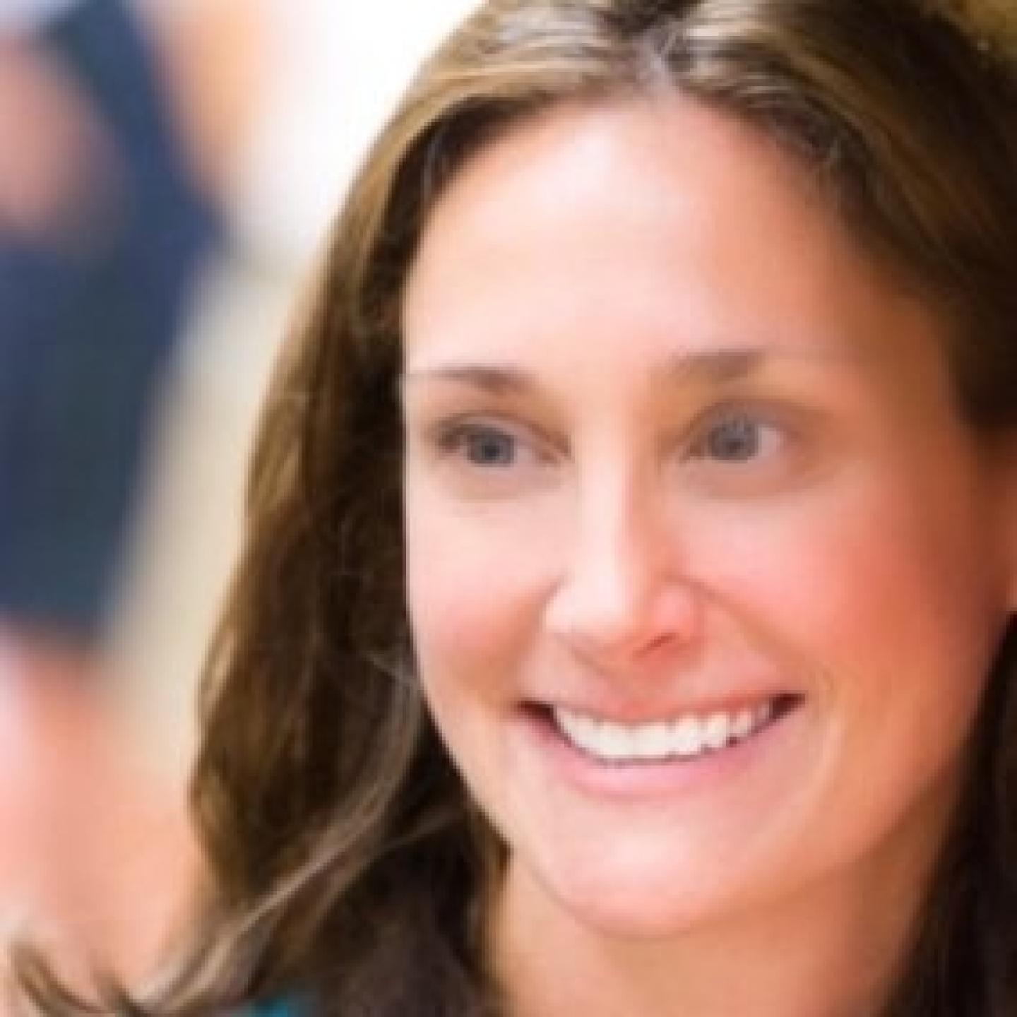 Laura Gladstone headshot