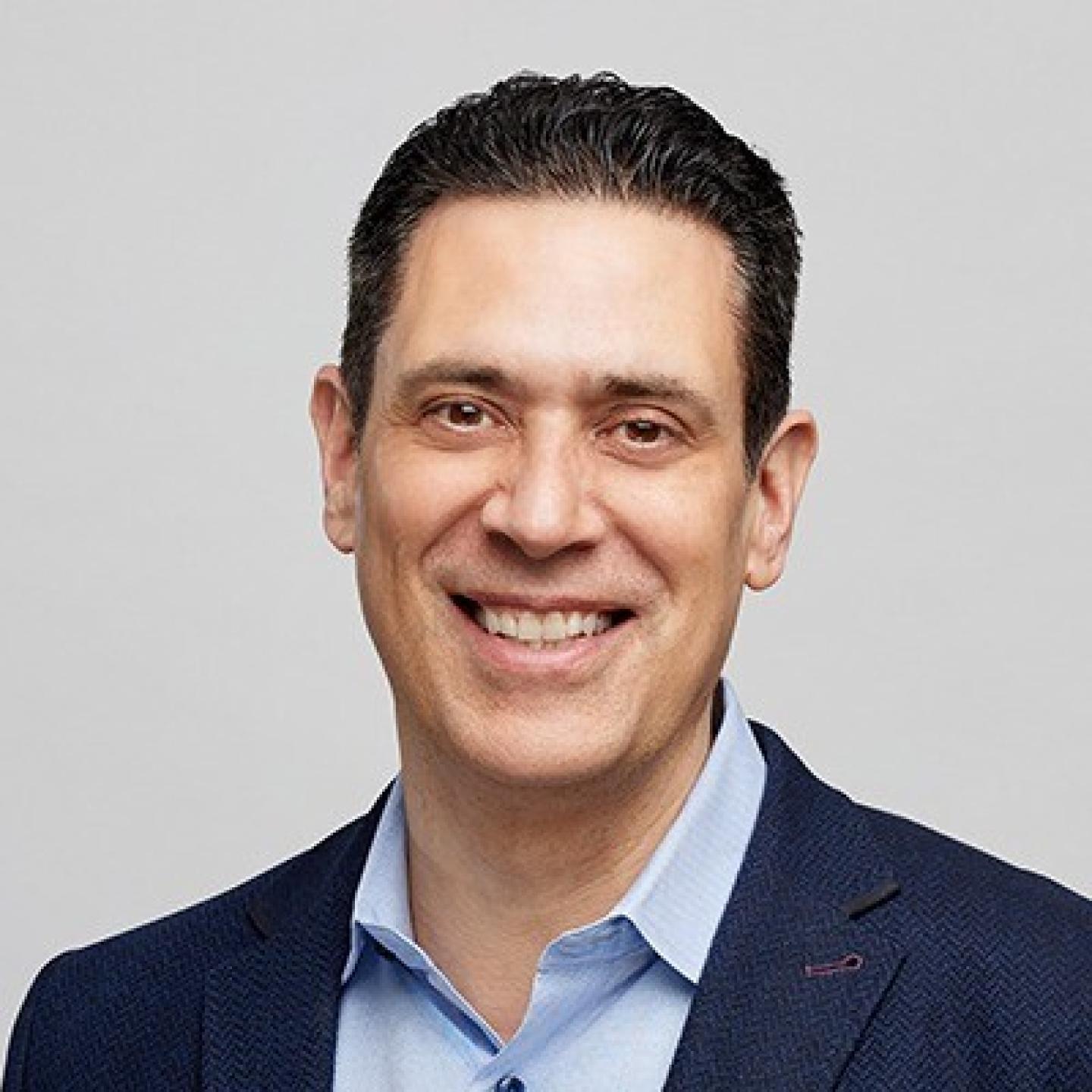 stephen cassell headshot