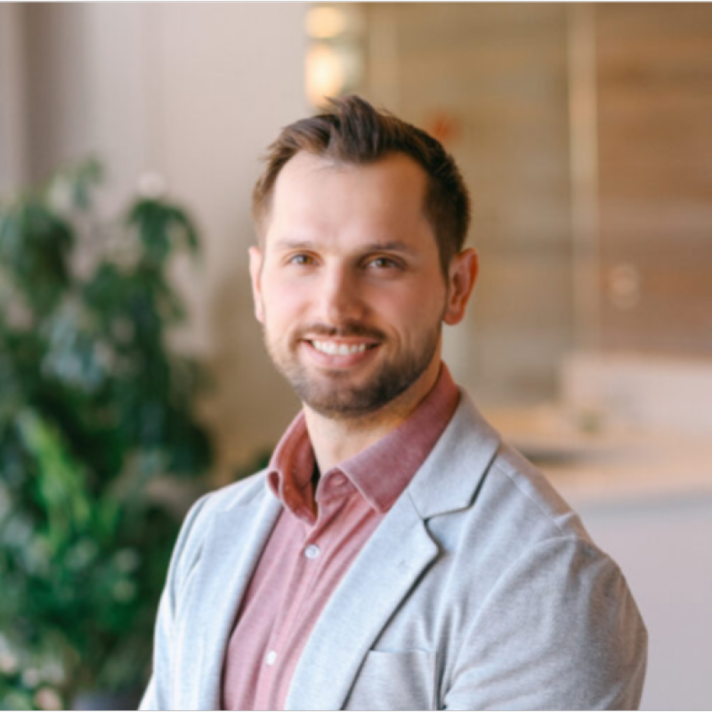 brandon kuring headshot