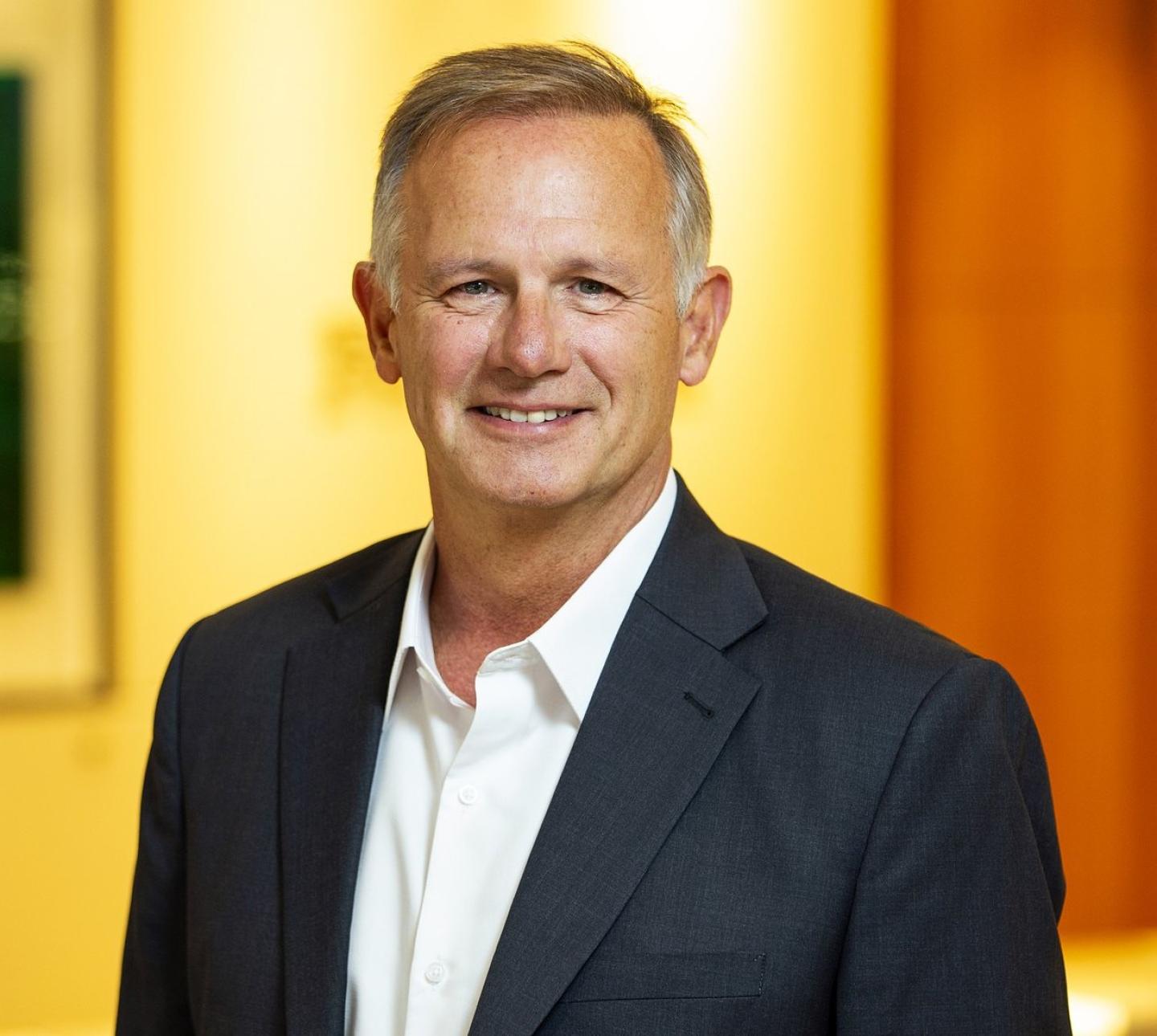 Mark  Lewis