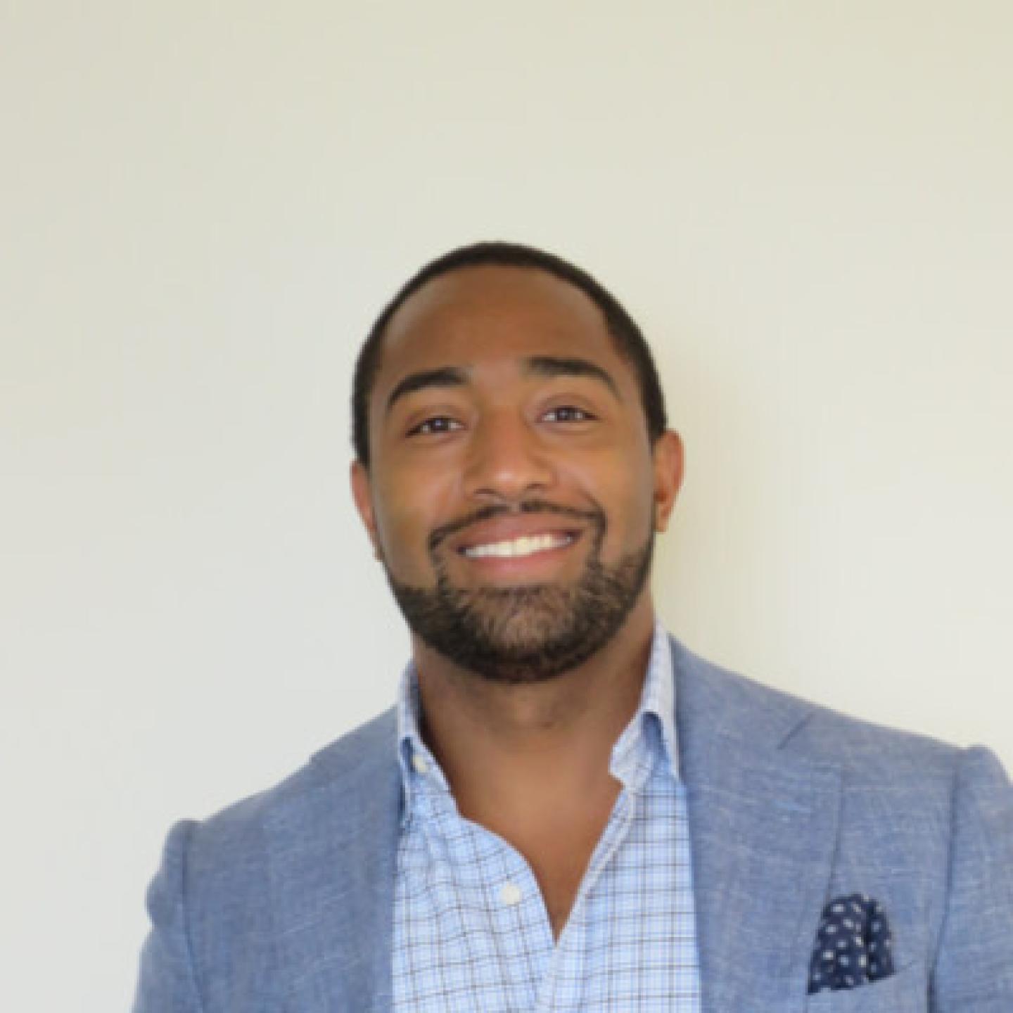 ola gambari headshot
