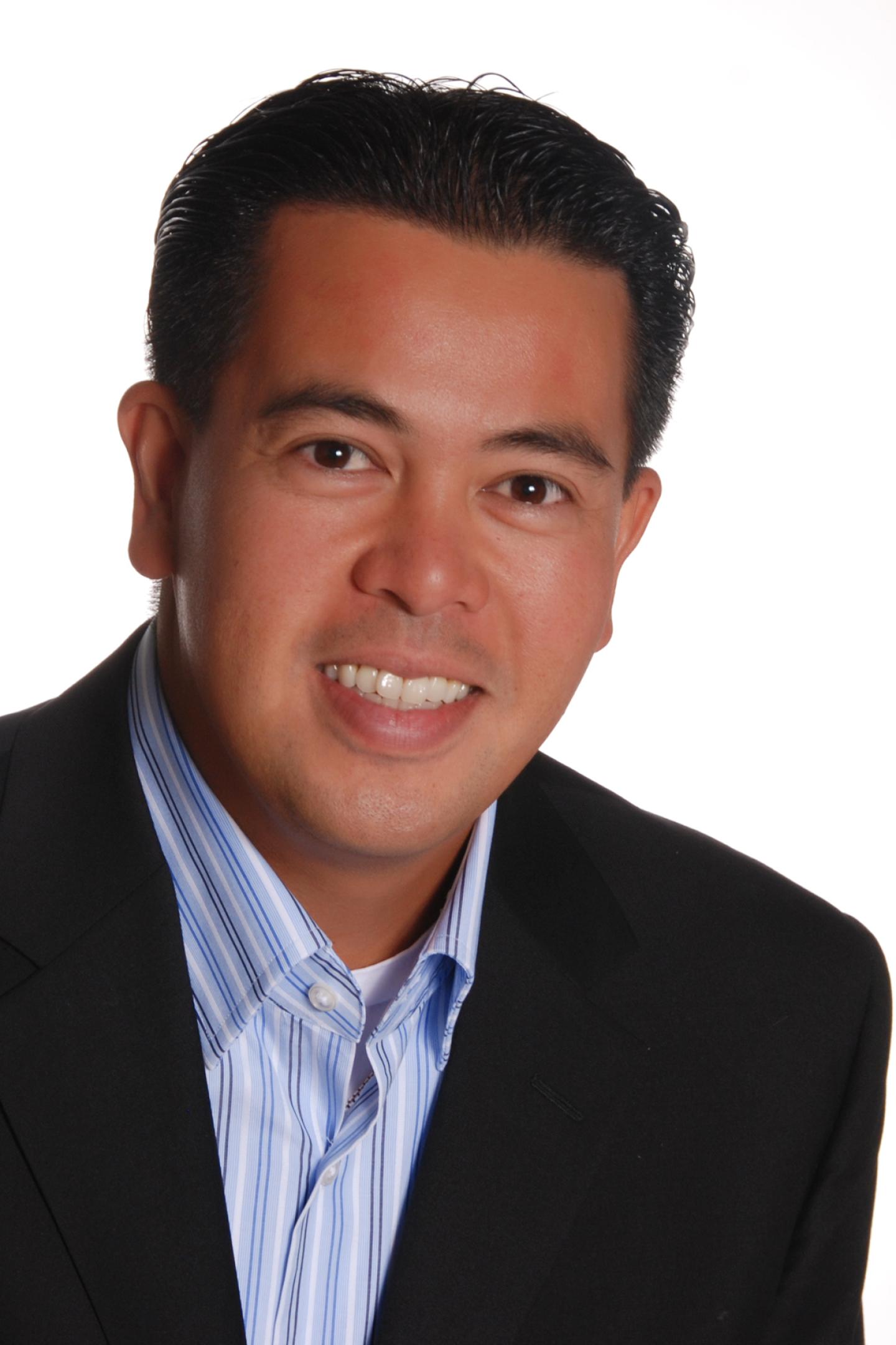 Robert Alvarez Robert Alvarez